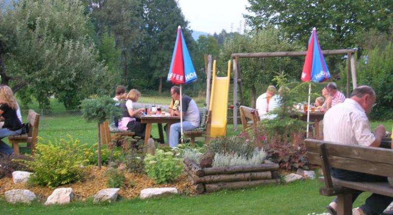 Ai Landhotel Bier Peter Bodensdorf Exterior foto